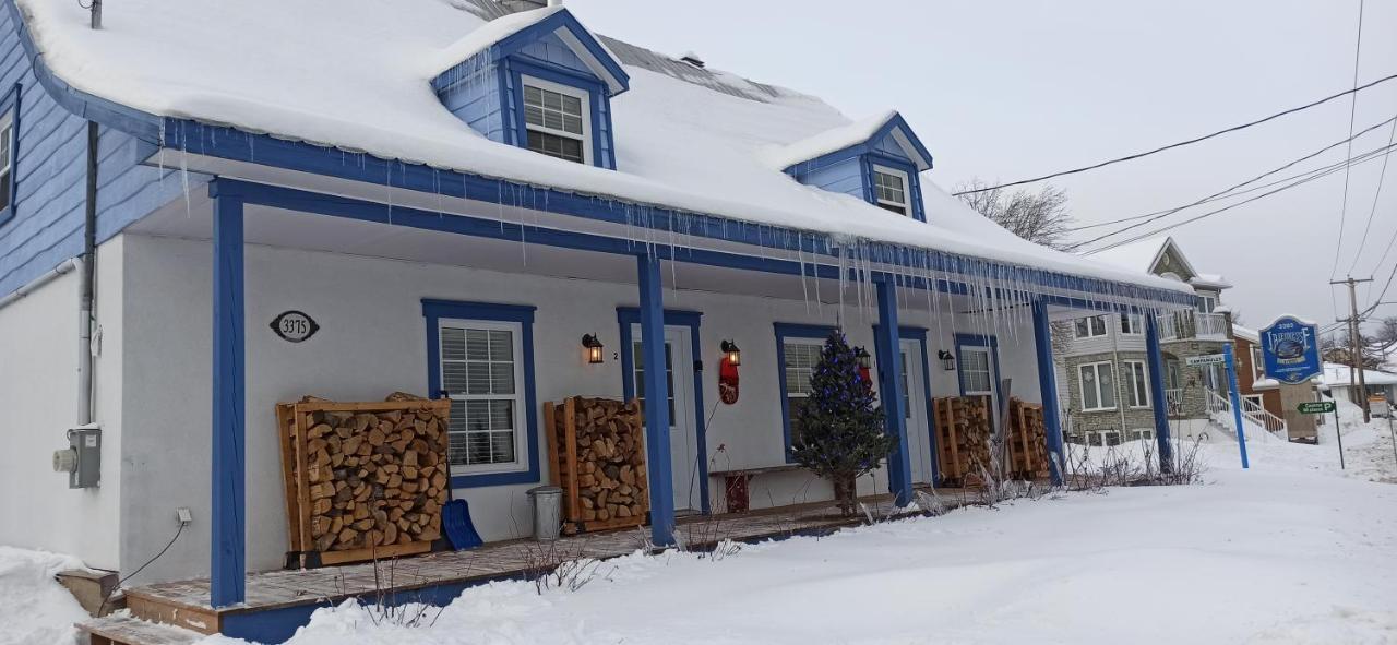 La Maison Bleue Saint-Ferreol-les-Neiges Екстер'єр фото
